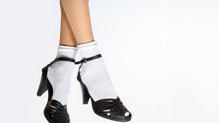 Защо модният ужас чорапи със сандали не е толкова лоша идея това лято