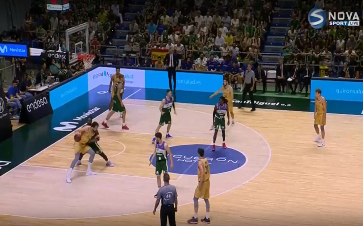 Барселона удари Уникаха и си уреди среща с Реал Мадрид на финала в Лига Ендеса