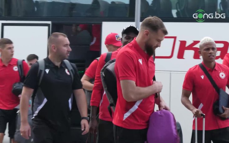 ЦСКА замина за лагера в Австрия