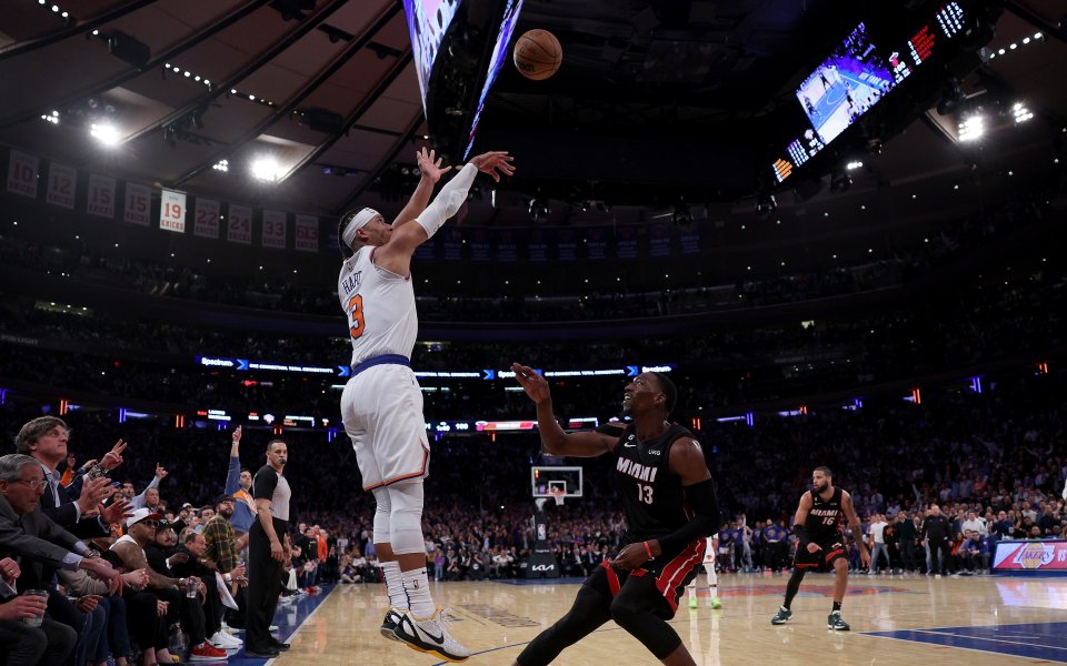 Гардът Джош Харт прие опцията за нов договор с Ню