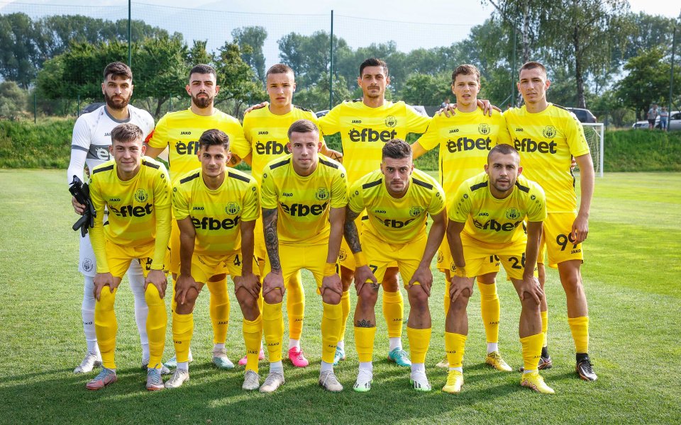 Хебър Пазарджик победи Вихрен Сандански с резултат 2:1 в последната