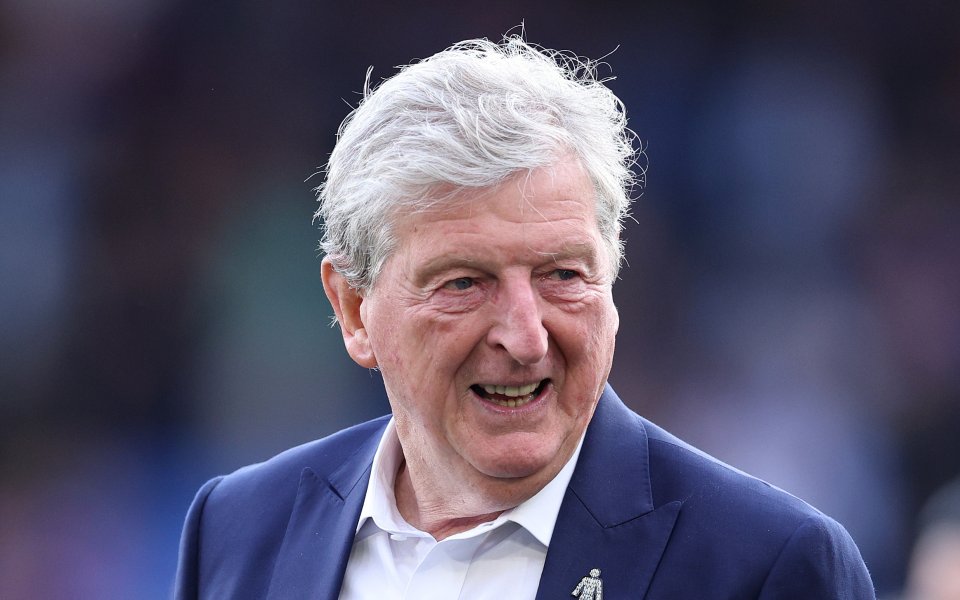 Рой Ходжсън ще остане начело на Кристъл Палас и през