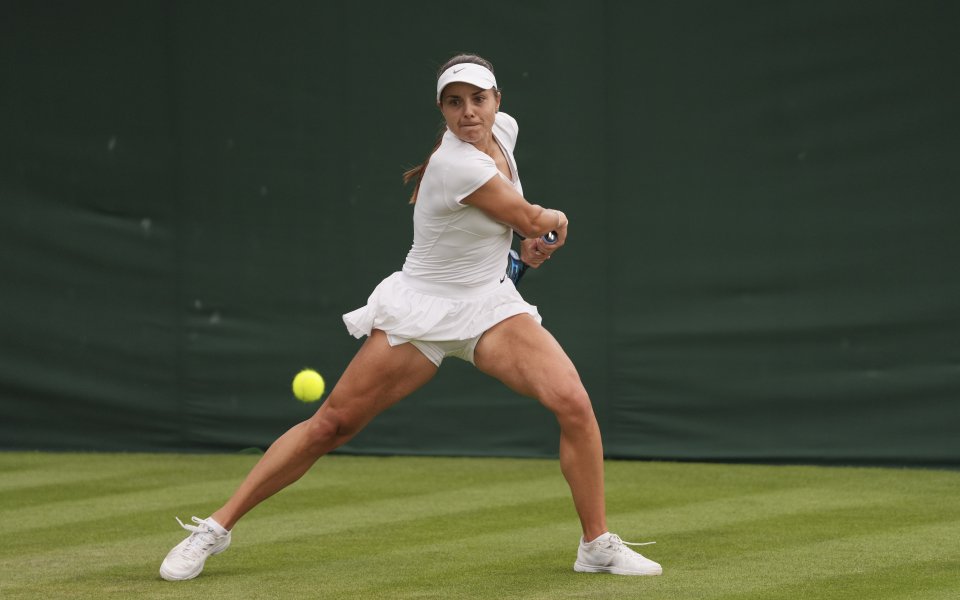 Първата ракета на България Виктория Томова се изкачи с две