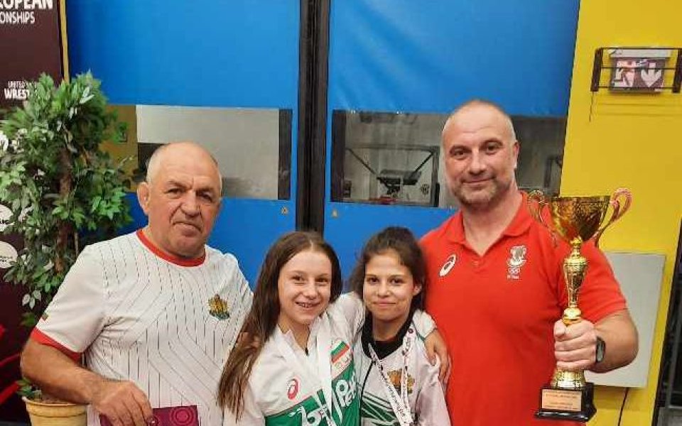 Три бронзови медала за България при девойките на Европейското първенство по борба до 15 години в Капошвар