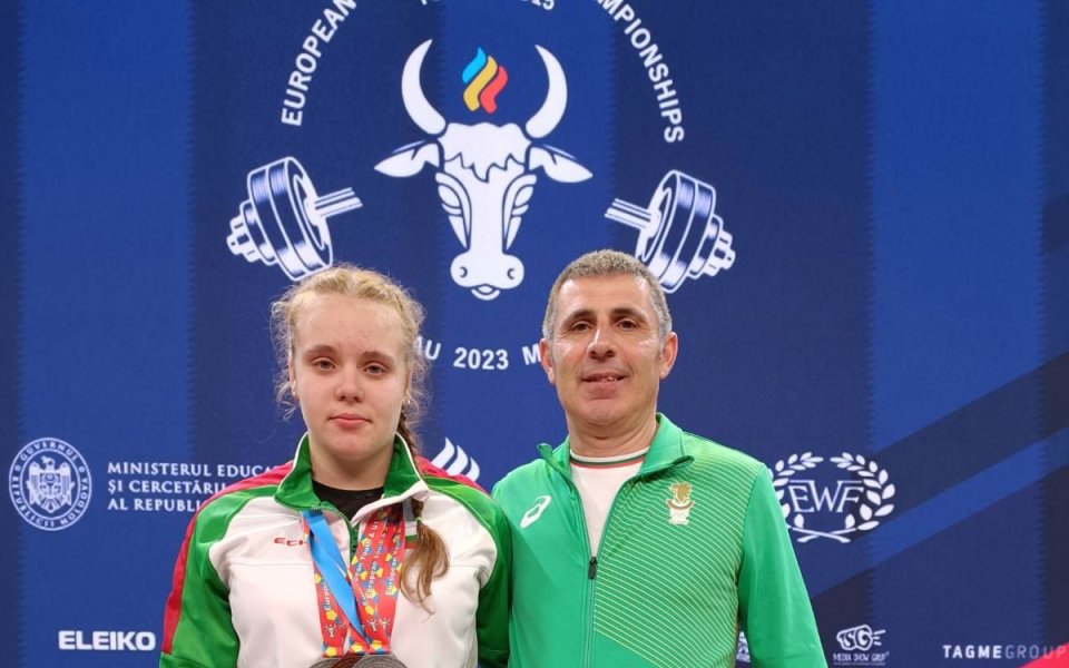 Нови три медала за България от Европейското по вдигане на тежести