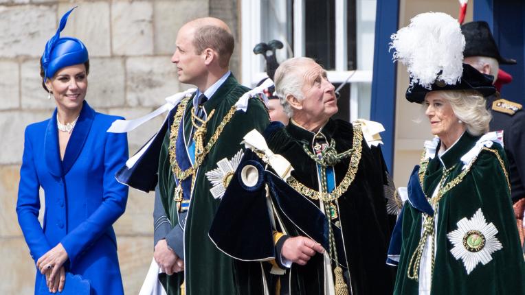 Неотразима в синьо: Принцесата на Уелс за Шотландската коронация