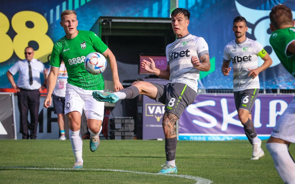 Пирин и Берое играят при 1:0 на старта на новия