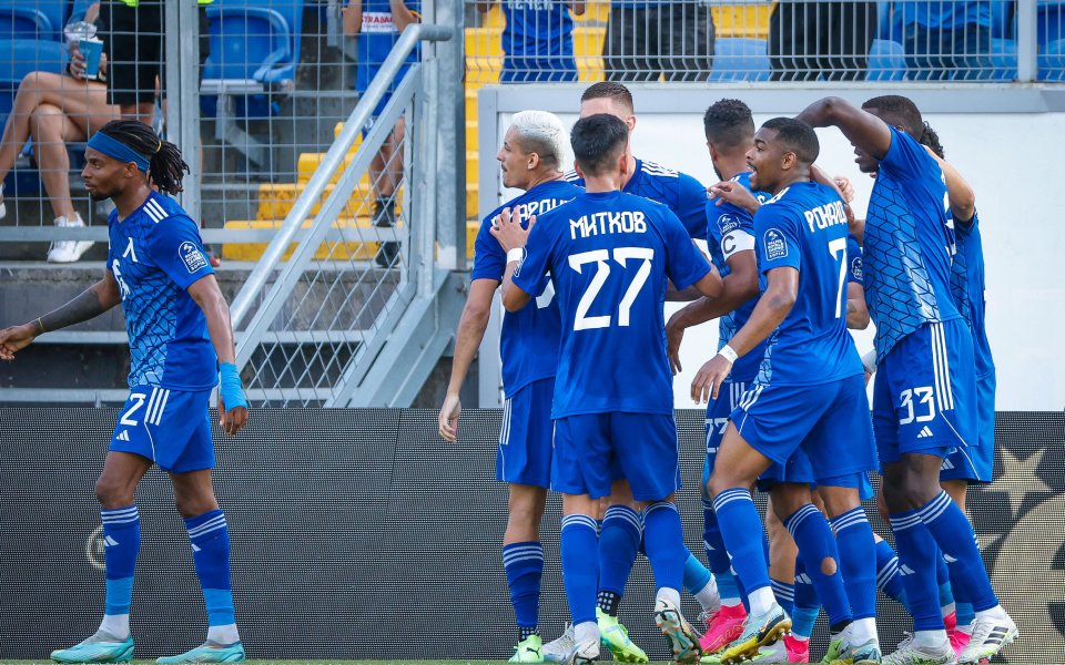 Ботев и Левски се изправят един срещу друг на стадион