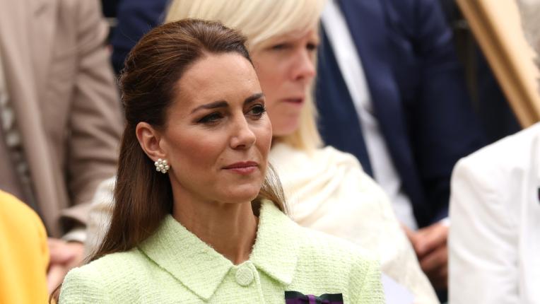  Принцесата на Уелс засия с елегантна рокля в публиката на Уимбълдън 