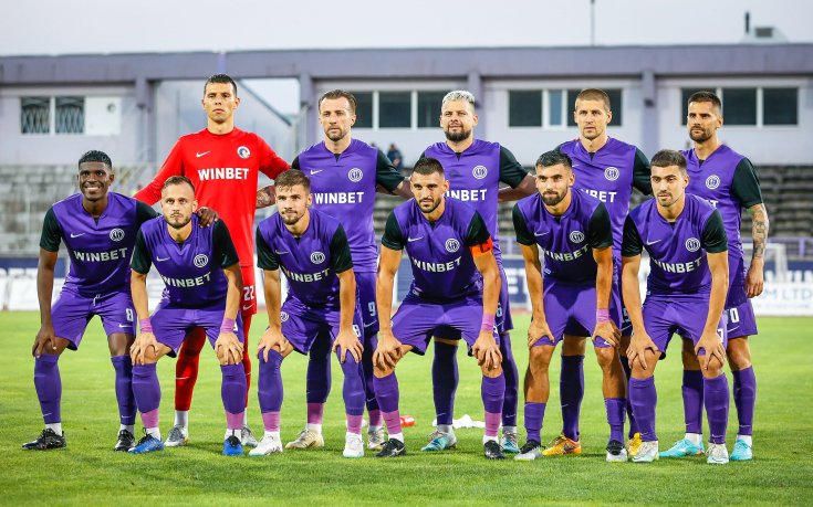 Етър гони първа победа през сезона срещу впечатляващия Берое