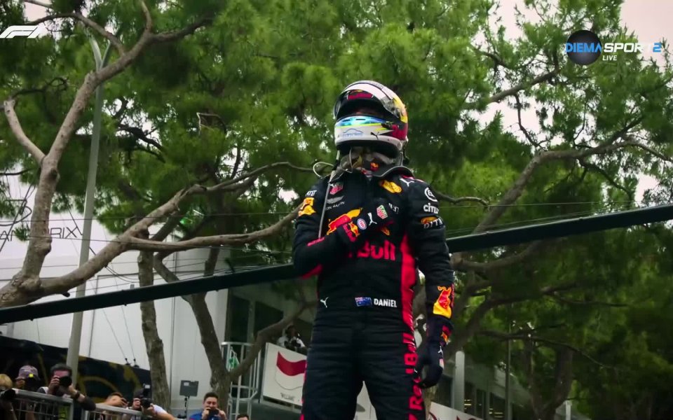 Пилотът на Ред Бул Даниел Рикардо коментира завръщатено си във