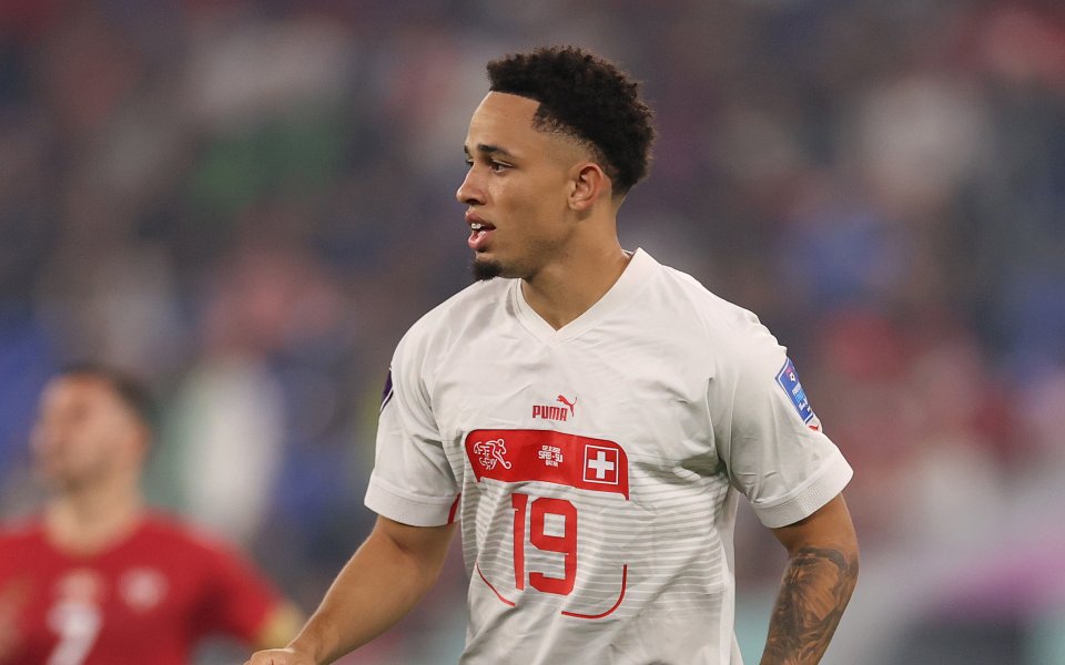 Новият нападател на Милан – Ноа Окафор, говори пред клубната