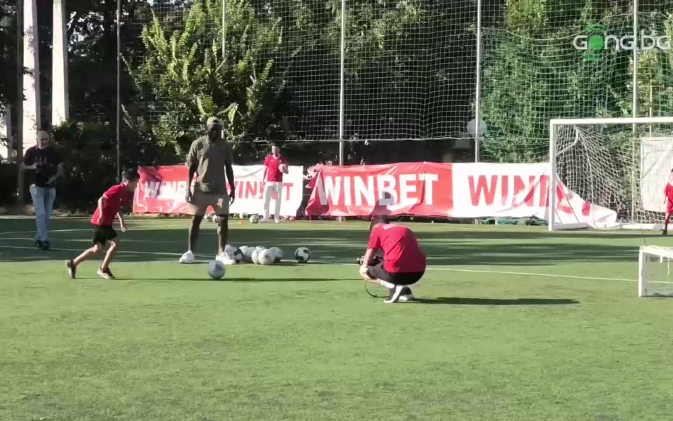 Един от капитаните на ЦСКА – Амос Юга, се включи