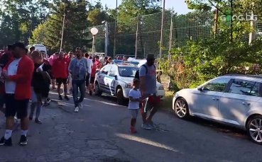 Феновете на ЦСКА се събират преди срещата със Сепси Oчаква
