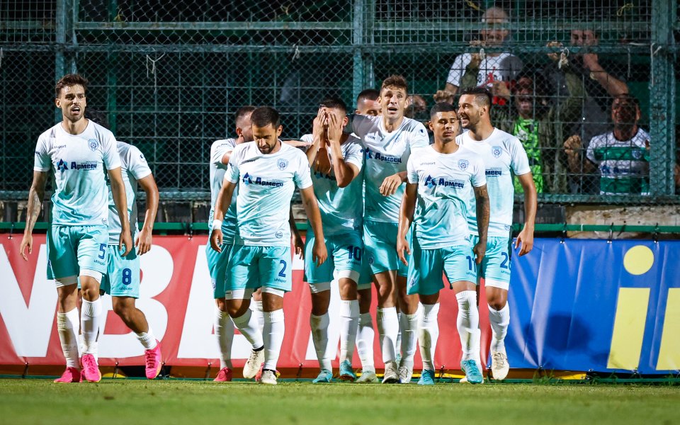 Черно море извади още два солидни коза за успехи през