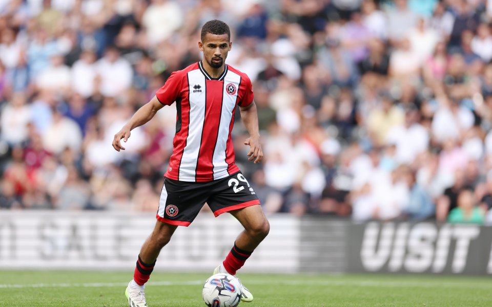 Нападателят на Шефилд Юнайтед Илиман Ндиайе официално премина в Олимпик