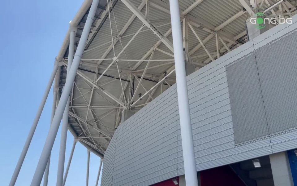 Известният у нас румънски стадион “Генча вече е забравата, а