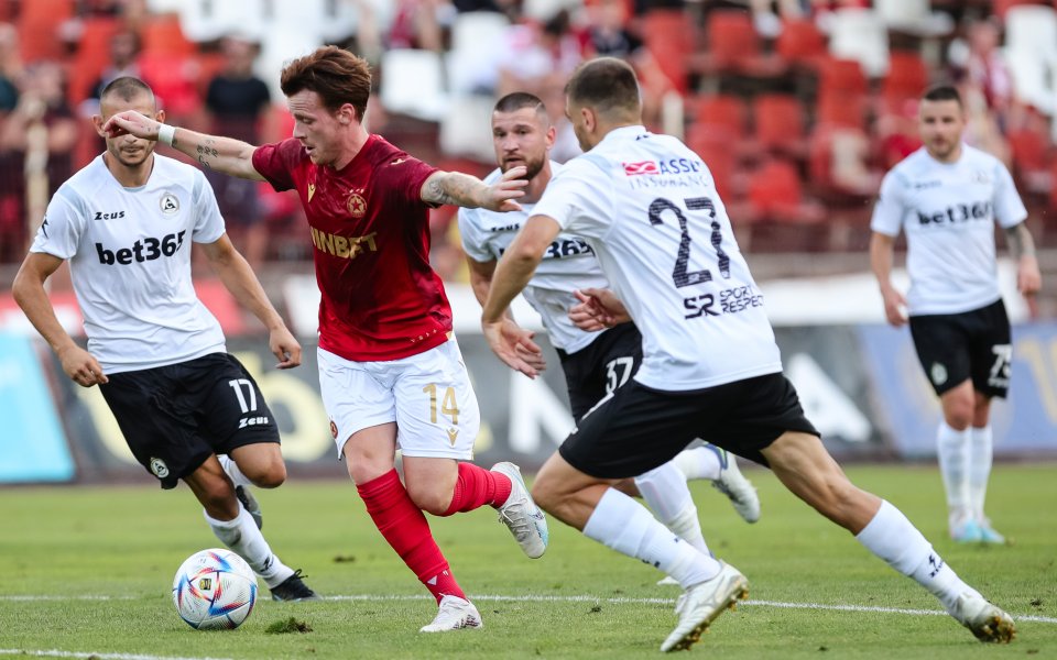 ЦСКА и Славия играят при резултат 0:1 в мач от 4-ия