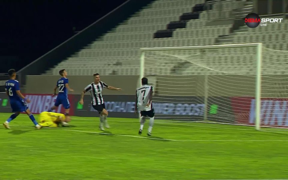 Завърналият се през това лято на Лаута Георги Минчев даде