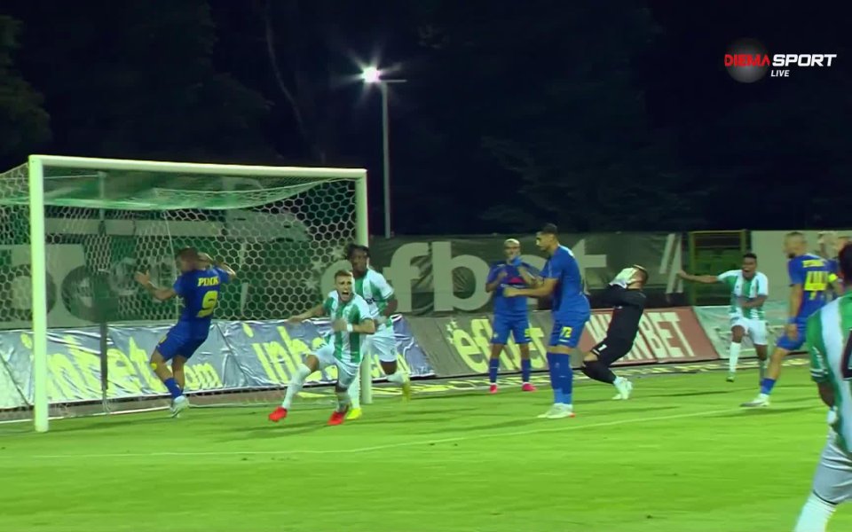 Берое все пак направи 2:0! Едвин Ласо изпълни късо корнер,