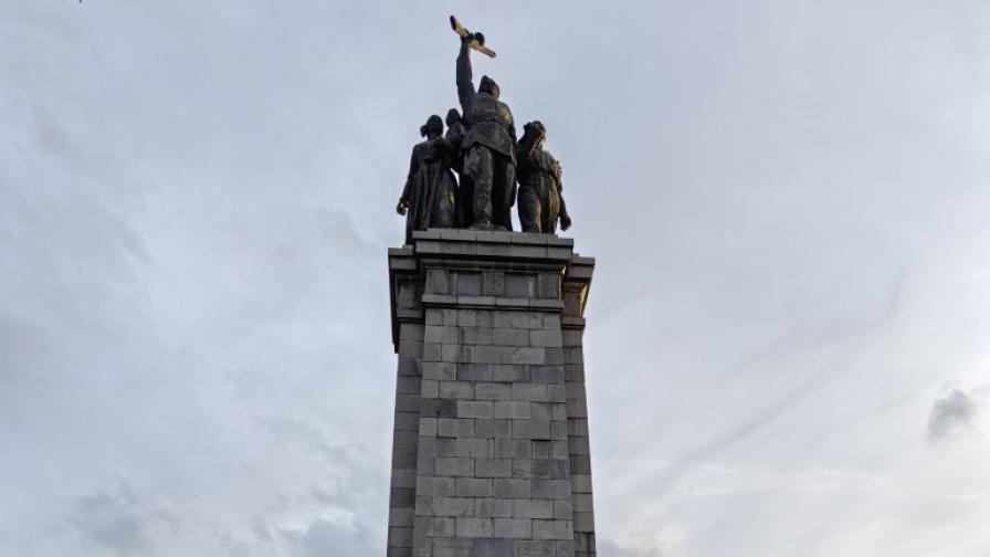 Архитектурен конкурс ще решава съдбата на Паметника на Съветската армия