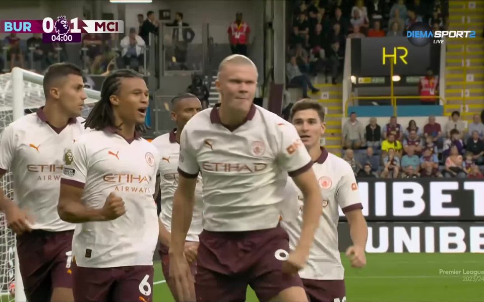 Още в 4-ата минута в двубоя между Бърнли и Манчестър