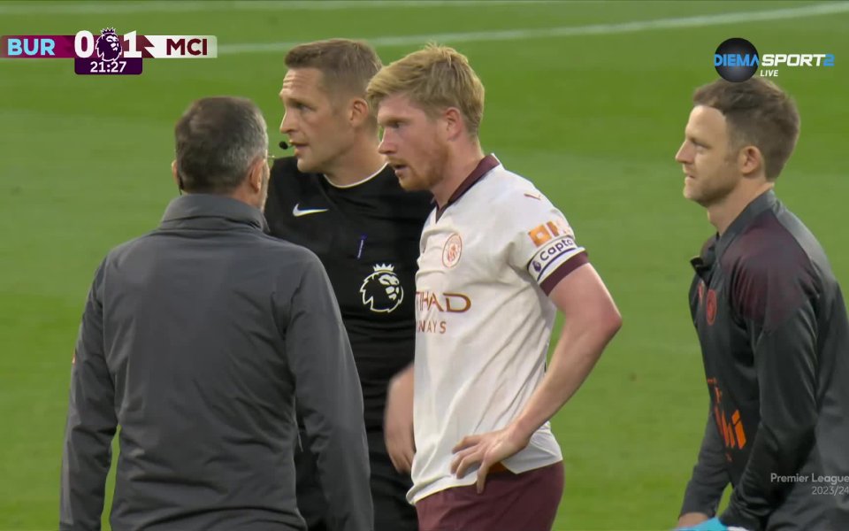 В 24-ата минута на мача между Бърнли и Манчестър Сити