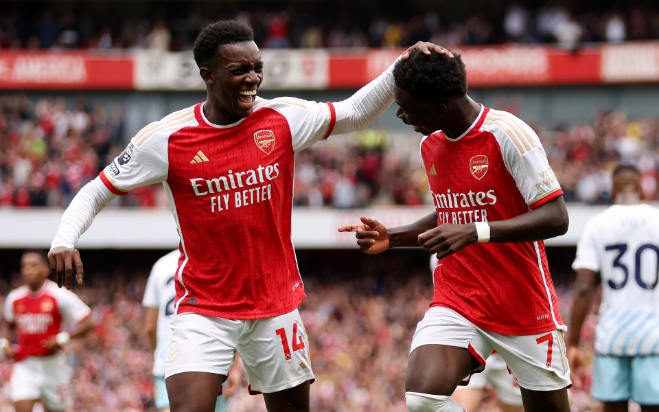 Отборите на Арсенал и Нотингам Форест играят при резултат 2:1 в