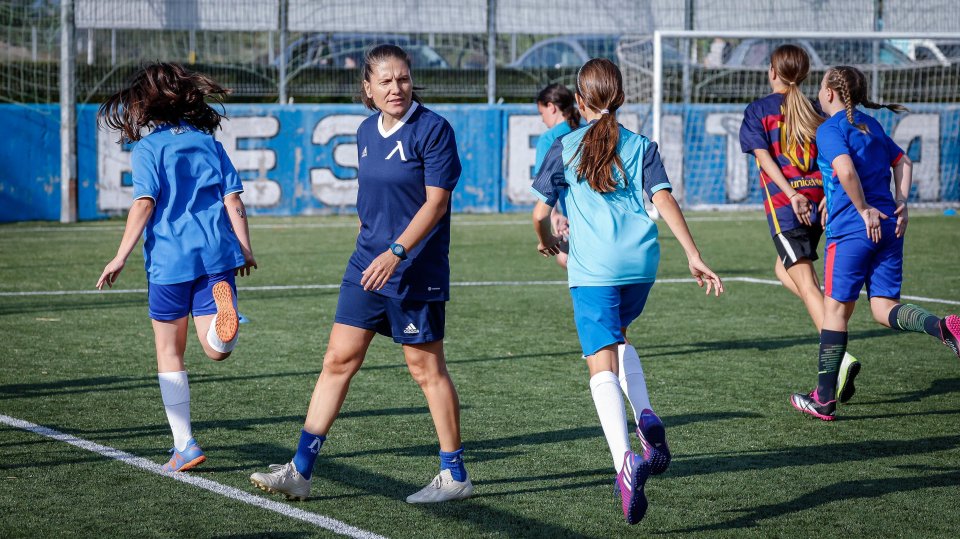Първа тренировка на девическия отбор на Левски1