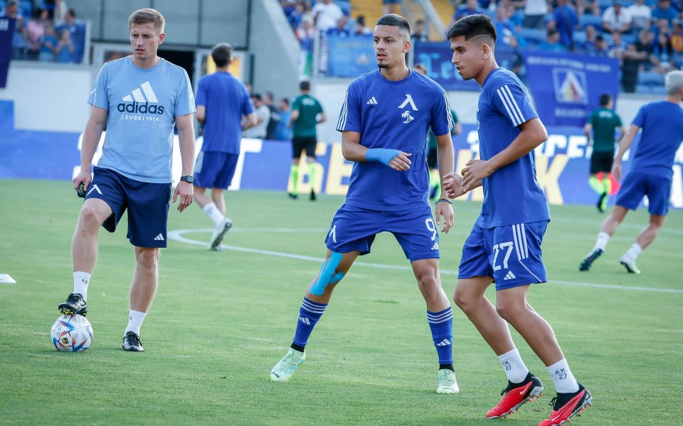 Левски и Апоел Беер Шева играят при резултат 0:0 в мач-реванш
