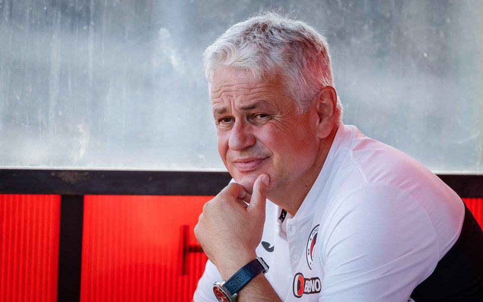 Бразилец е на проби в Локомотив София, научи Мач Телеграф“.