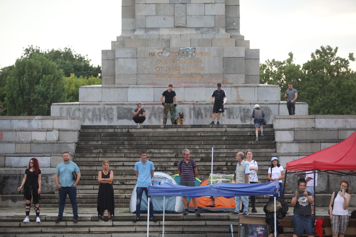 <p>Протест пред Паметника на Съветската армия.</p>