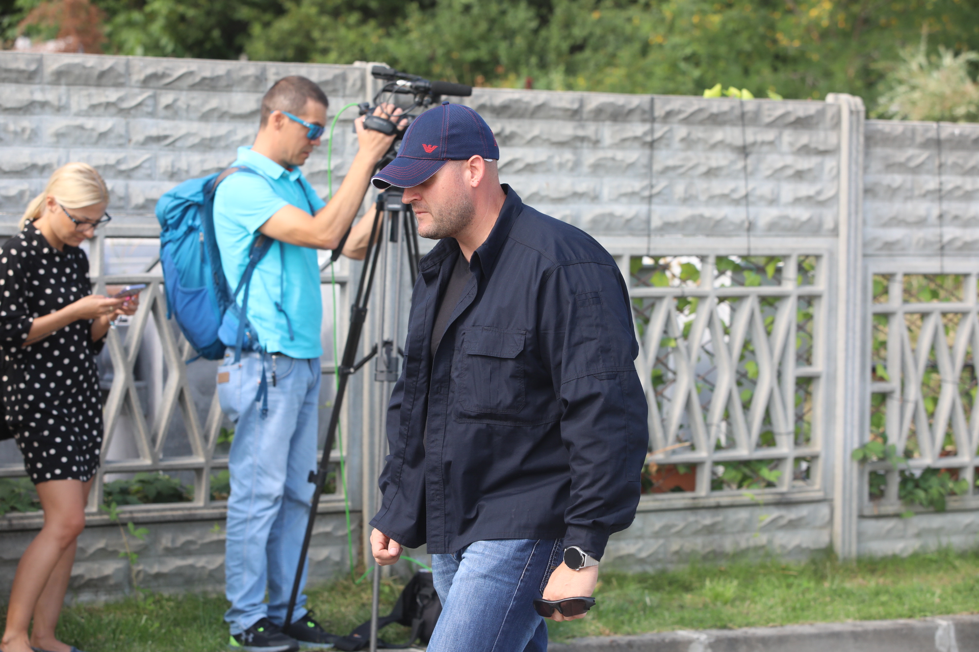 <p>Близки и познати изпращат Алексей Петров в последния му път. Поклонението е в Православен гробищен парк "Св. Архангел Михаил" в кв. "Бояна" в София</p>