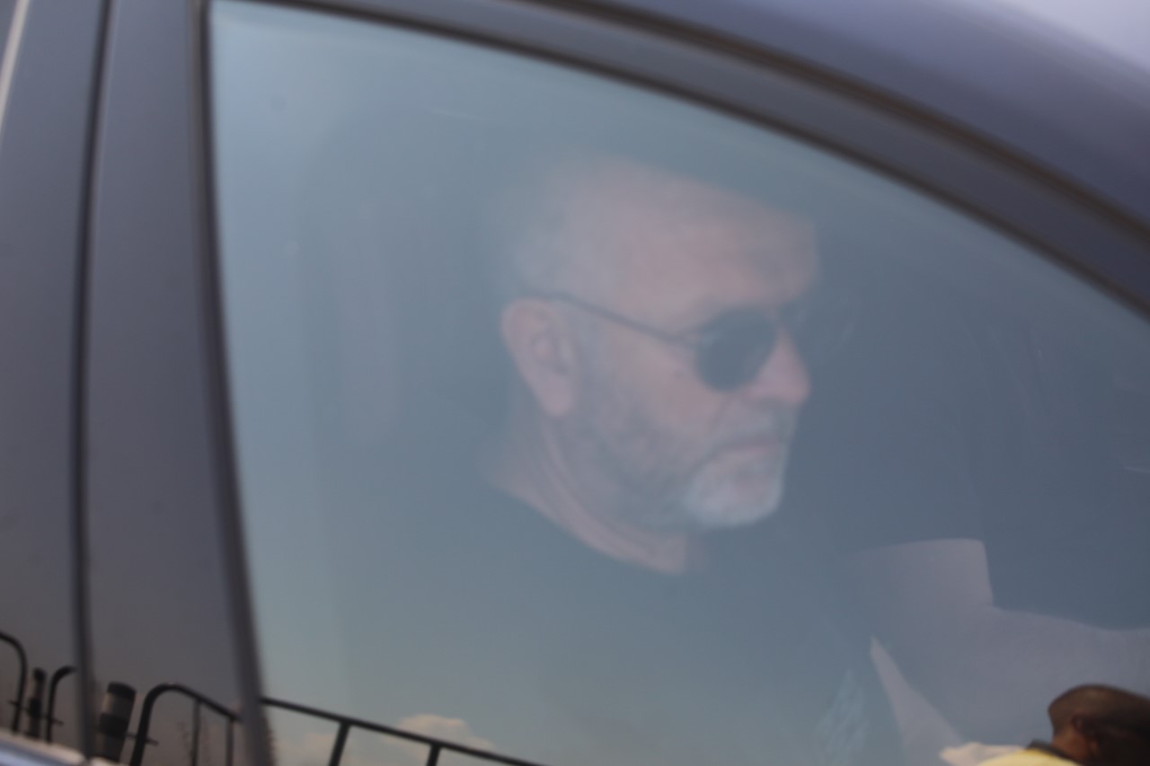 <p>Близки и познати изпращат Алексей Петров в последния му път. Поклонението е в Православен гробищен парк "Св. Архангел Михаил" в кв. "Бояна" в София</p>