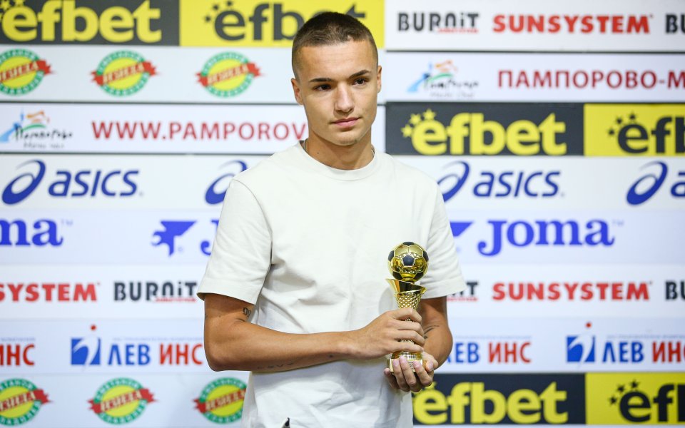 Николас Пенев