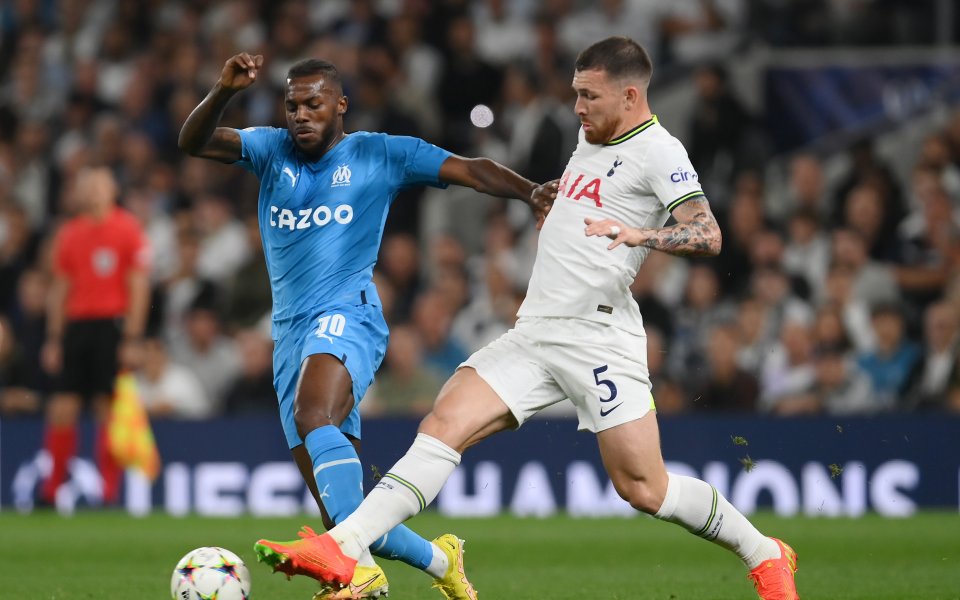 Нотингам е договорил привличането на защитника на Арсенал Нуно Тавареш,