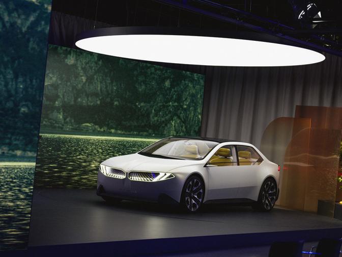 BMW Neue Klasse галерия