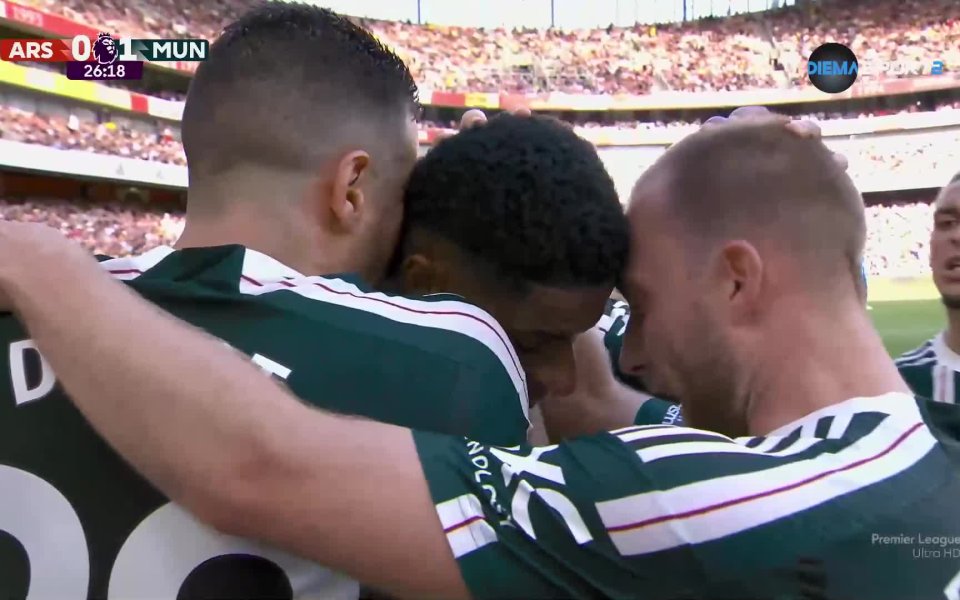 Кай Хавертц сбърка с подаването си в 27-ата минута, а