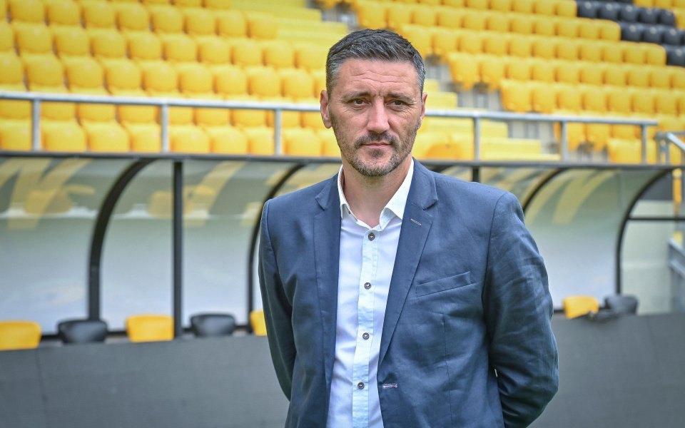 Ботев Пловдив представи новия си треньор Душан Керкез