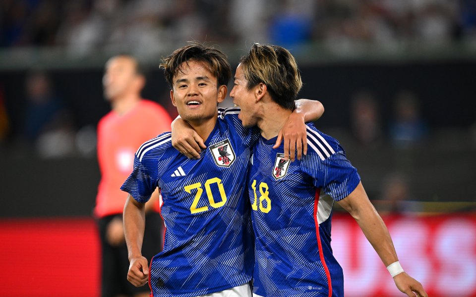 Ацуки Ито реализира първия си гол за националния отбор, докато