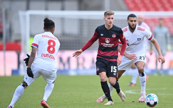 Гонзо обяви, че още един халф от Бундеслигата ще облече екипа на България