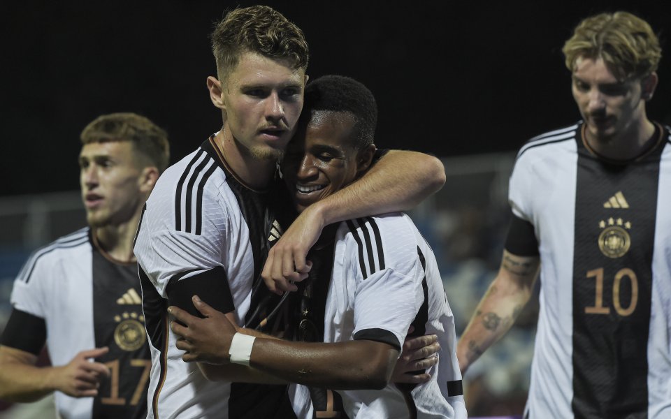 Младежкият отбор на Германия U21 доминираше срещу Косово в първата