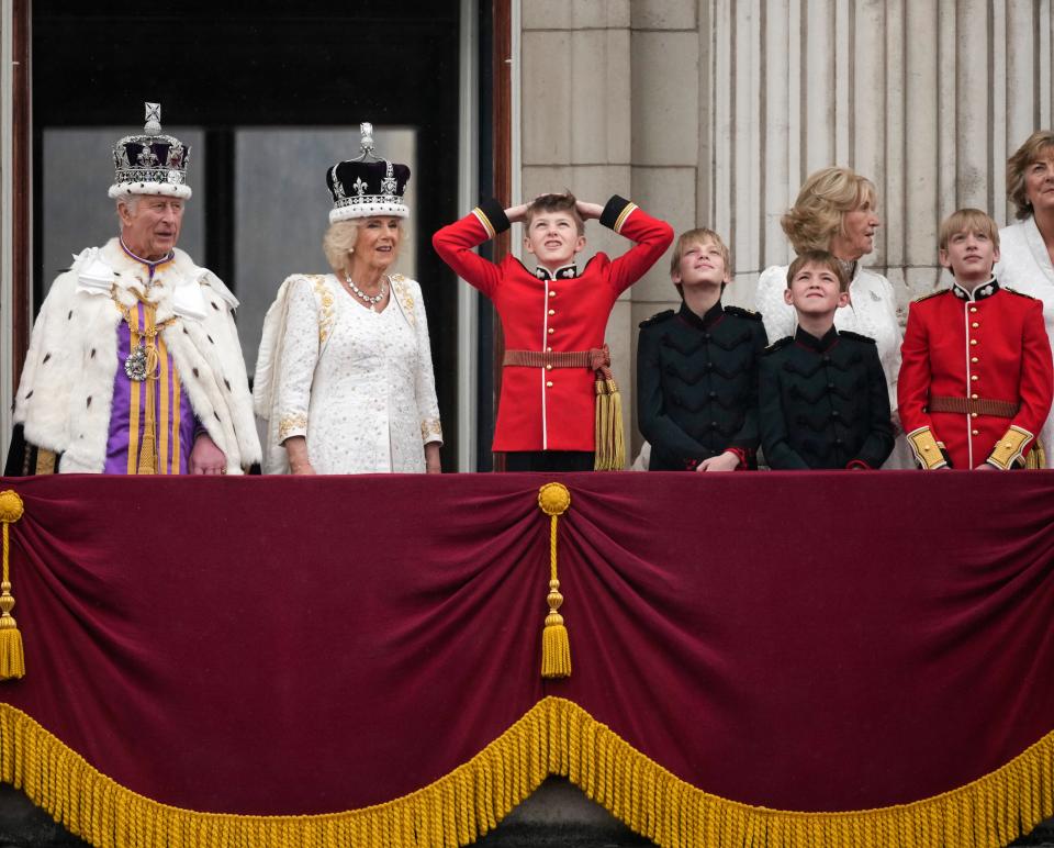  кралица Камила внуци 