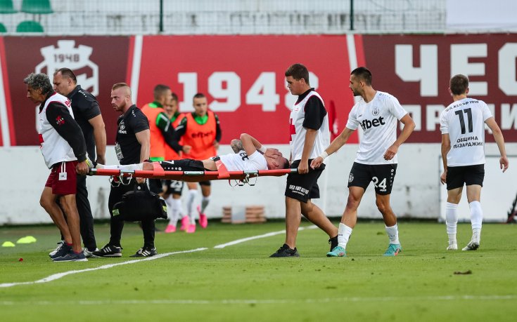 Ас на Хебър бе опериран успешно, аут е за половин година