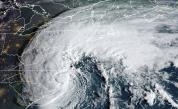 С почти ураганни ветрове: Бурята 