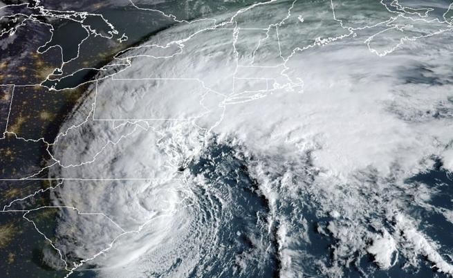 С почти ураганни ветрове: Бурята 