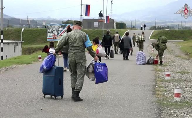 1050 бежанци от Нагорни Карабах вече са пристигнали в Армения