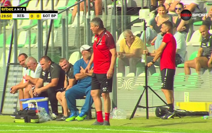 Реакцията на Любо Пенев след пропуска на Збун