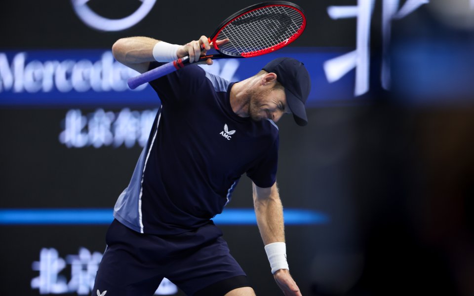 Алекс де Минор се класира за осминафиналите на силния турнир