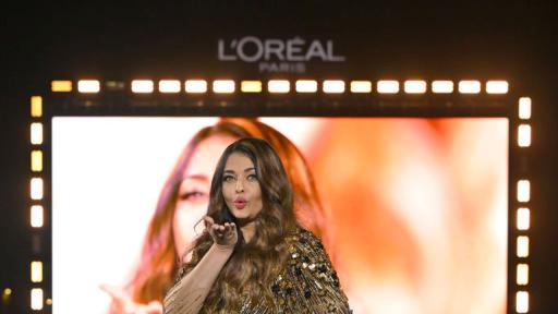 Ревюто на L'Oreal на Седмицата на модата в Париж